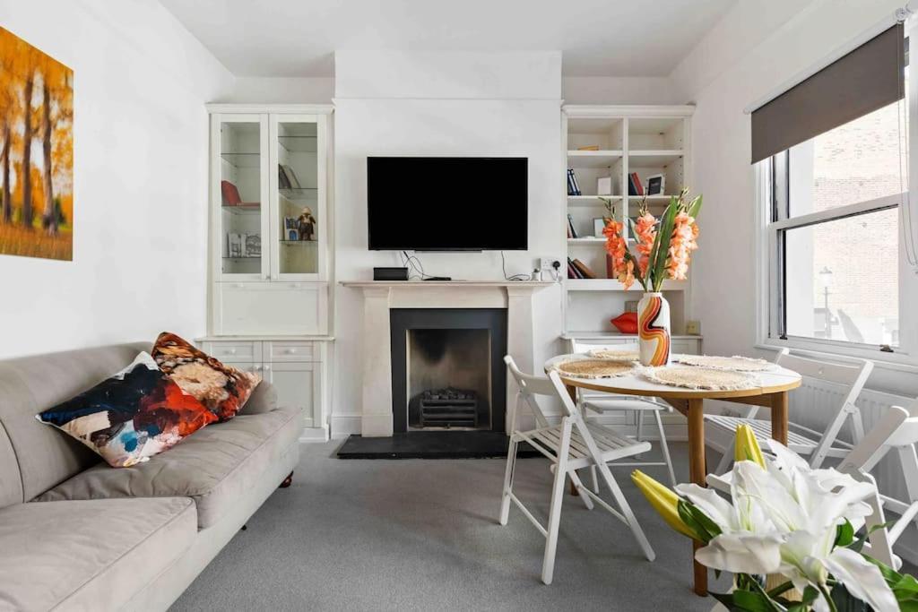 Portobello Road Iconic House Apartament Londra
